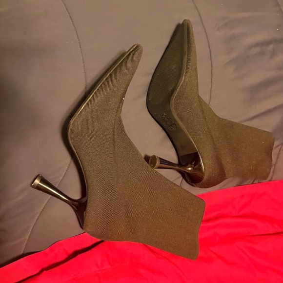 Shoes - Zara Elegant Black Stiletto Ankle Boots